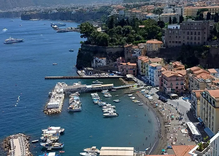 Bed & Breakfast A Casa Di Erica Sorrento